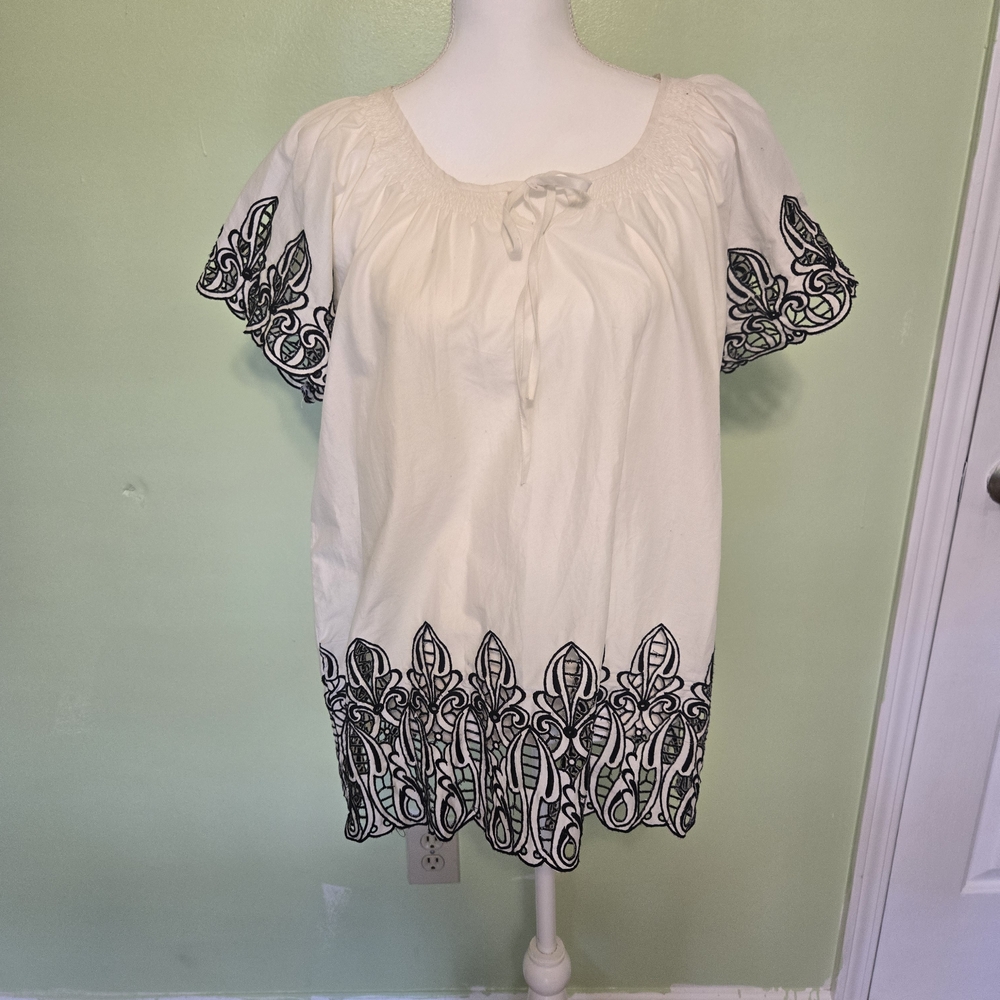 NWOT White and Black Embroidered 100% Cotton Top